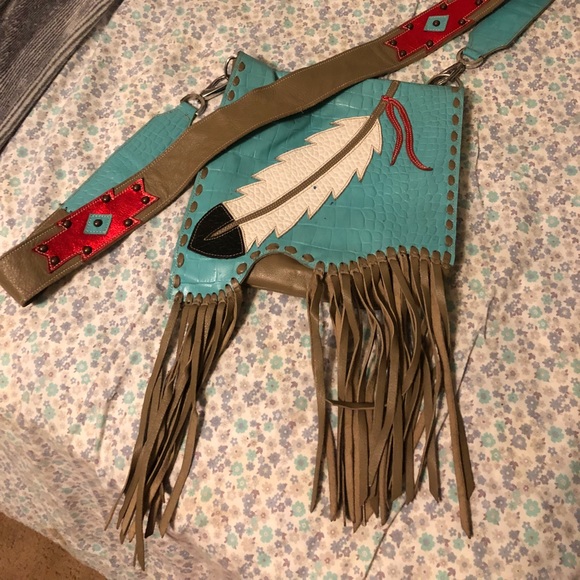Handbags - Crossbody fringe feather purse